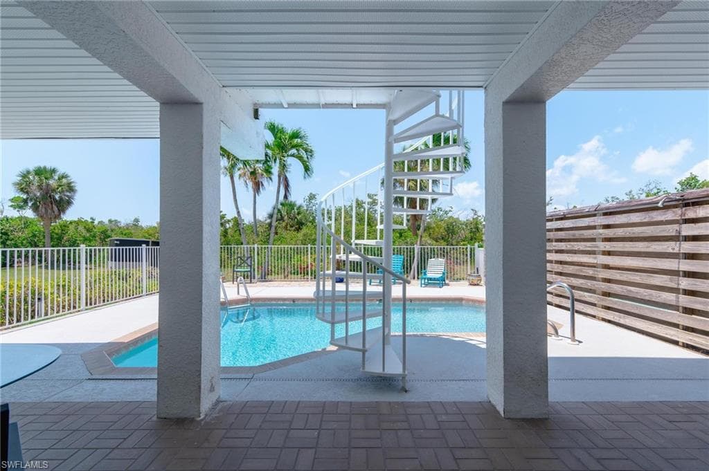 12142 Siesta DR, FORT MYERS BEACH FL 33931-21