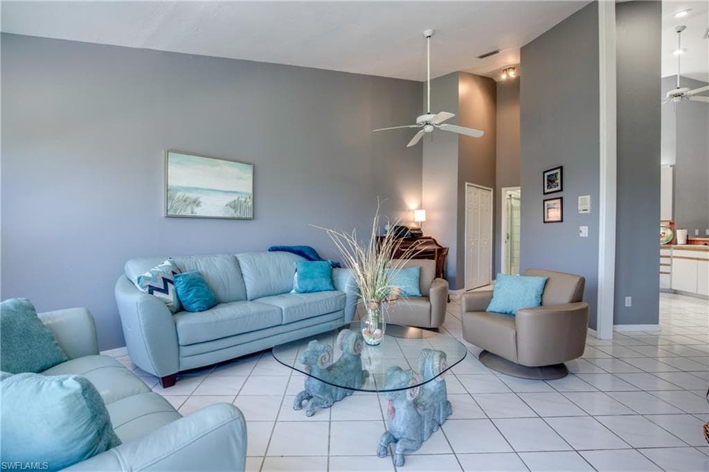 12142 Siesta DR, FORT MYERS BEACH FL 33931-4