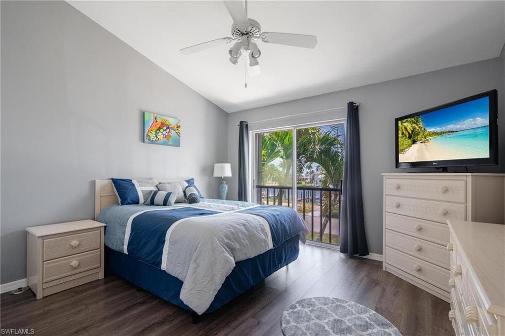12142 Siesta DR, FORT MYERS BEACH FL 33931-9