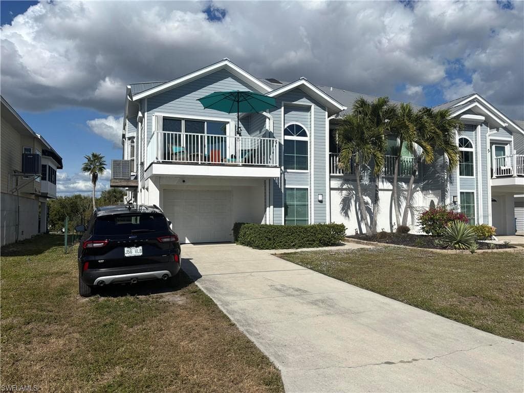 12142 Siesta DR, FORT MYERS BEACH FL 33931-24