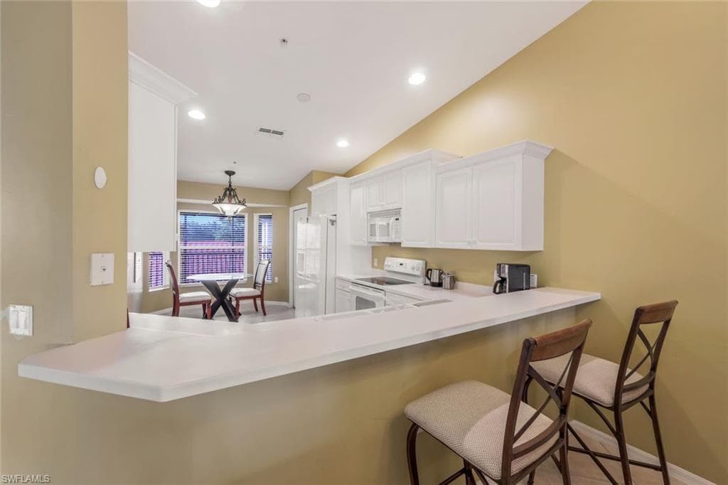2790 Cypress Trace CIR # 2228, NAPLES FL 34119-1