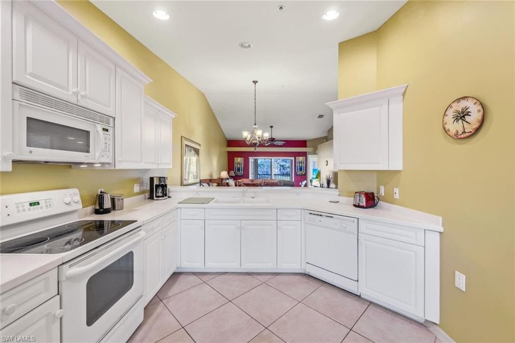 2790 Cypress Trace CIR # 2228, NAPLES FL 34119-16