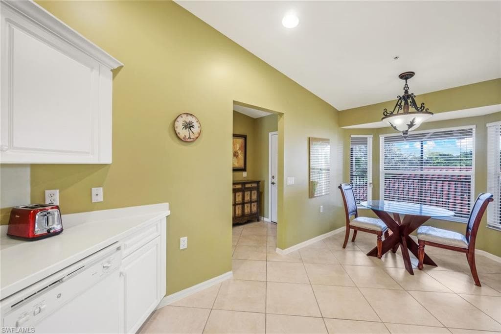 2790 Cypress Trace CIR # 2228, NAPLES FL 34119-15