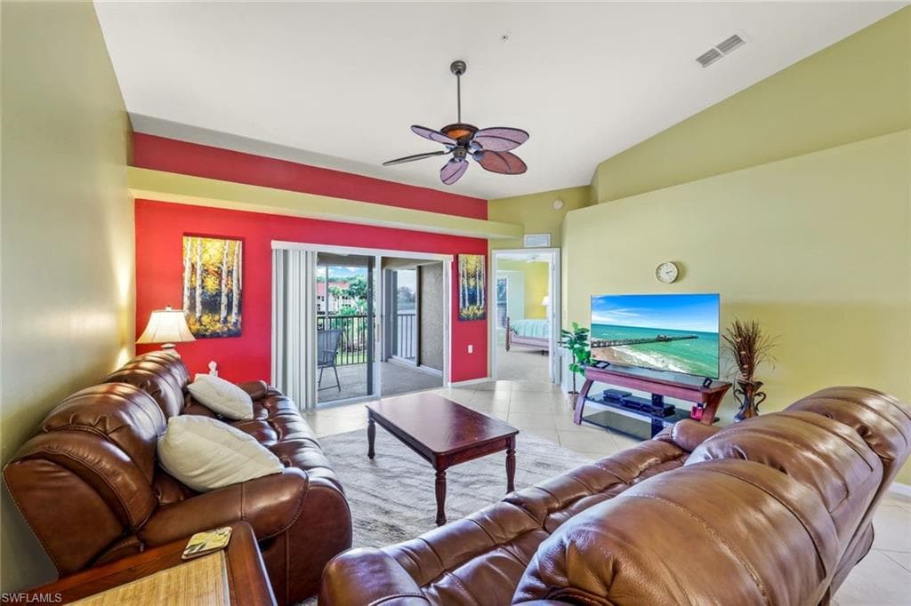 2790 Cypress Trace CIR # 2228, NAPLES FL 34119-18