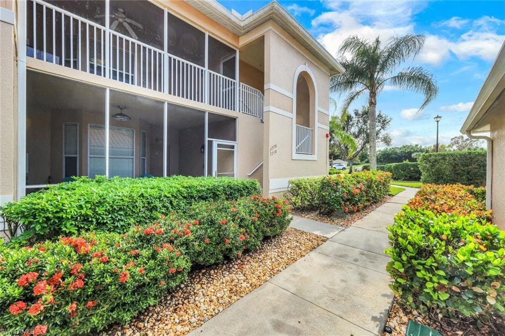 2790 Cypress Trace CIR # 2228, NAPLES FL 34119-7