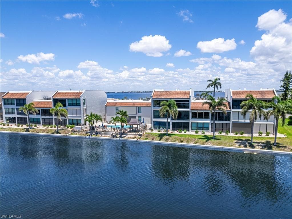 4218 SE 20th PL # D5, CAPE CORAL FL 33904-4