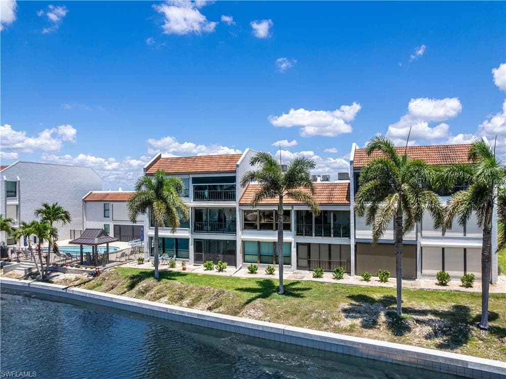4218 SE 20th PL # D5, CAPE CORAL FL 33904-37