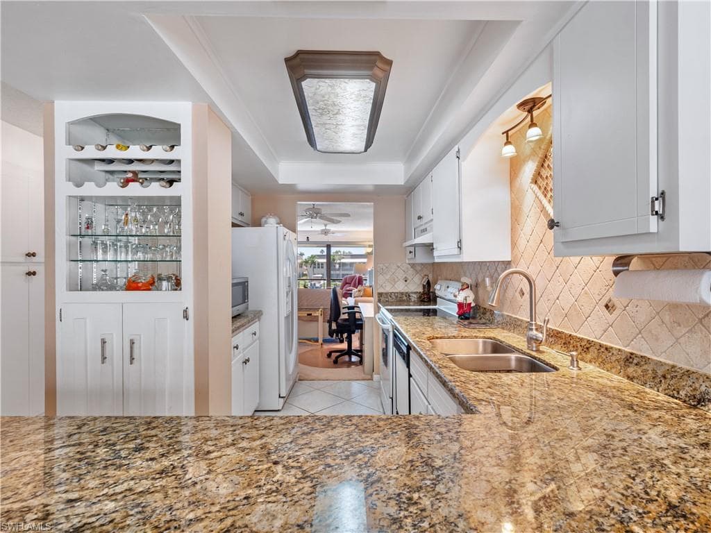 4218 SE 20th PL # D5, CAPE CORAL FL 33904-24