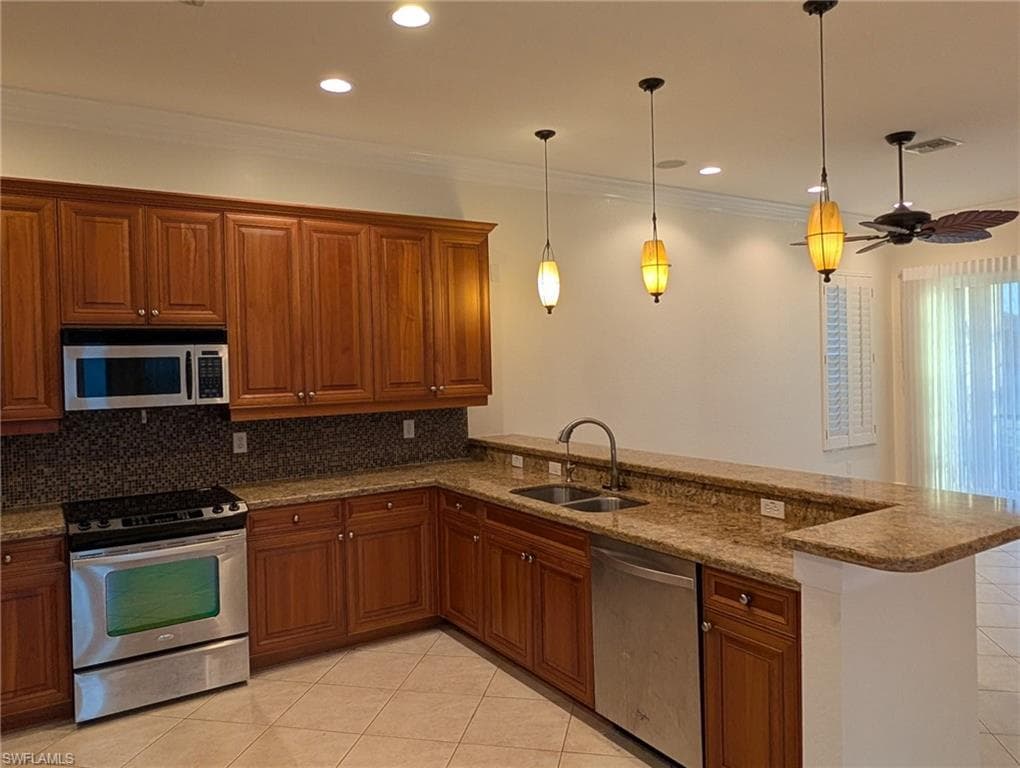 8917 Greenwich Hills WAY, FORT MYERS FL 33908-4