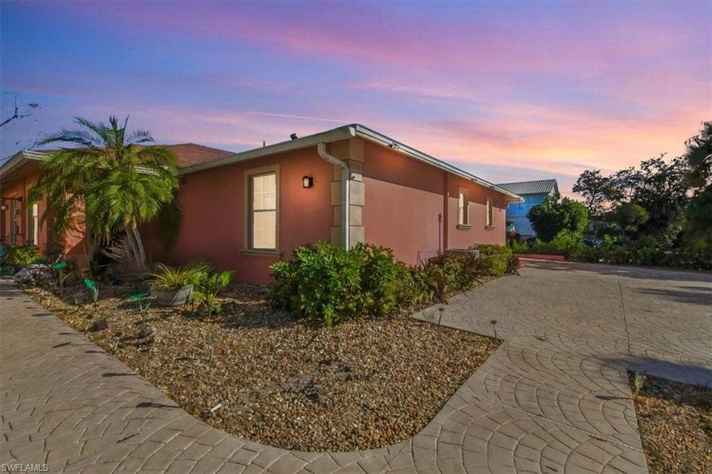 4438 Pine Lake RD, BONITA SPRINGS FL 34134-20