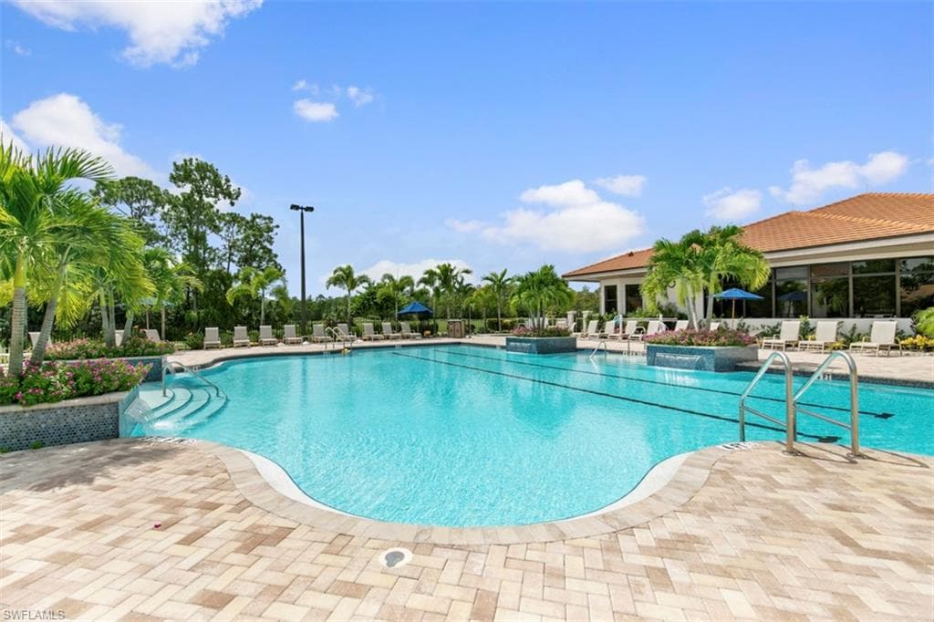 7834 Naples Heritage DR, NAPLES FL 34112-35