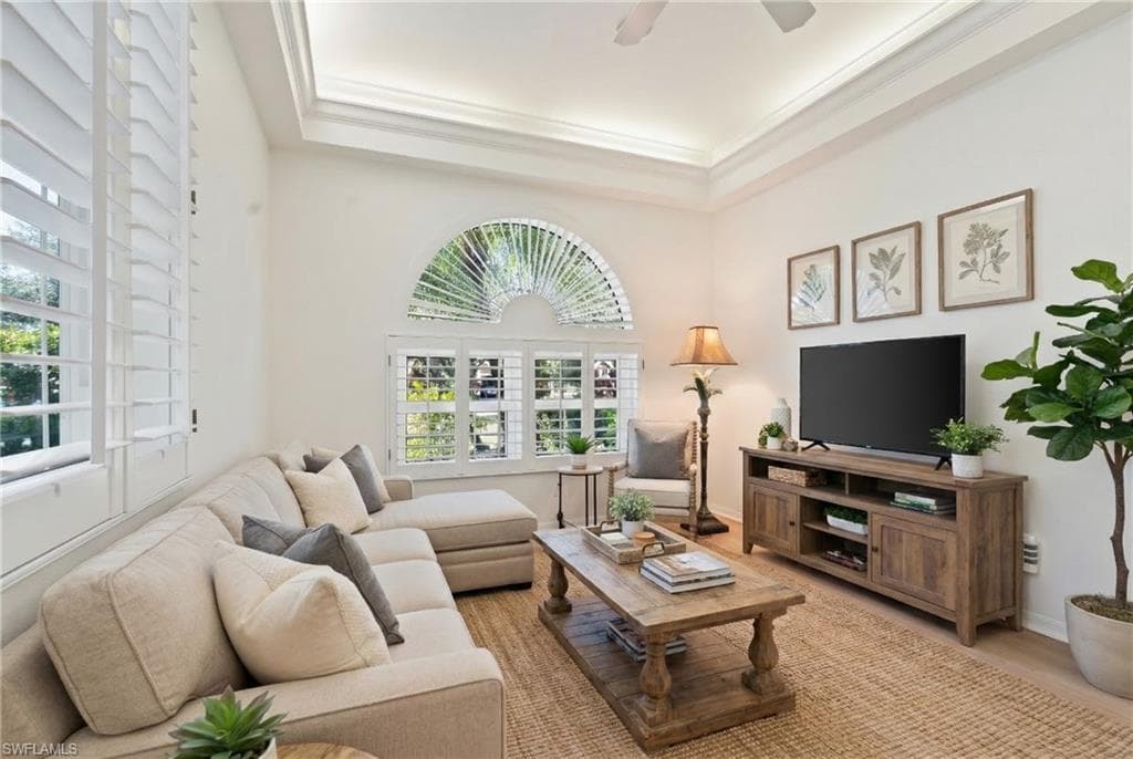 7834 Naples Heritage DR, NAPLES FL 34112-19