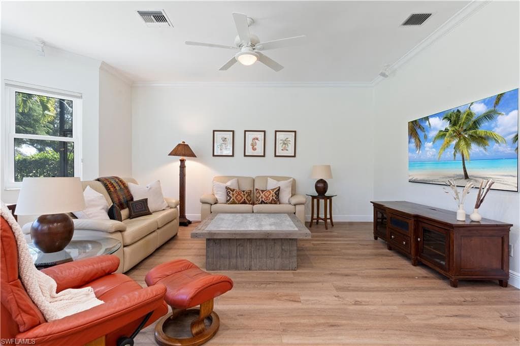 7834 Naples Heritage DR, NAPLES FL 34112-9