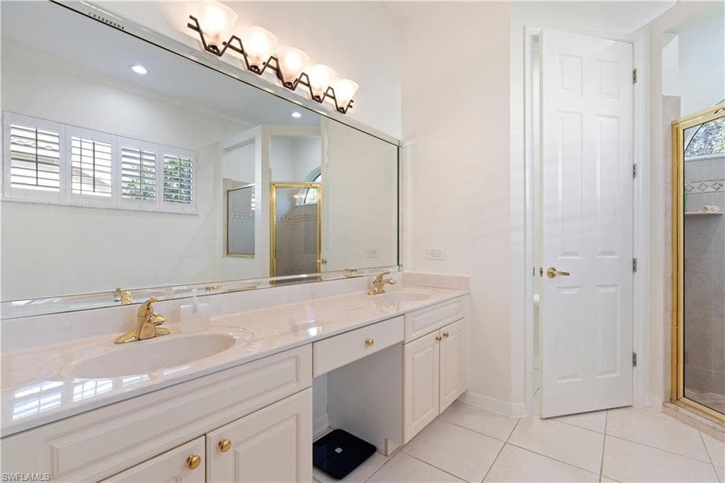 7834 Naples Heritage DR, NAPLES FL 34112-14