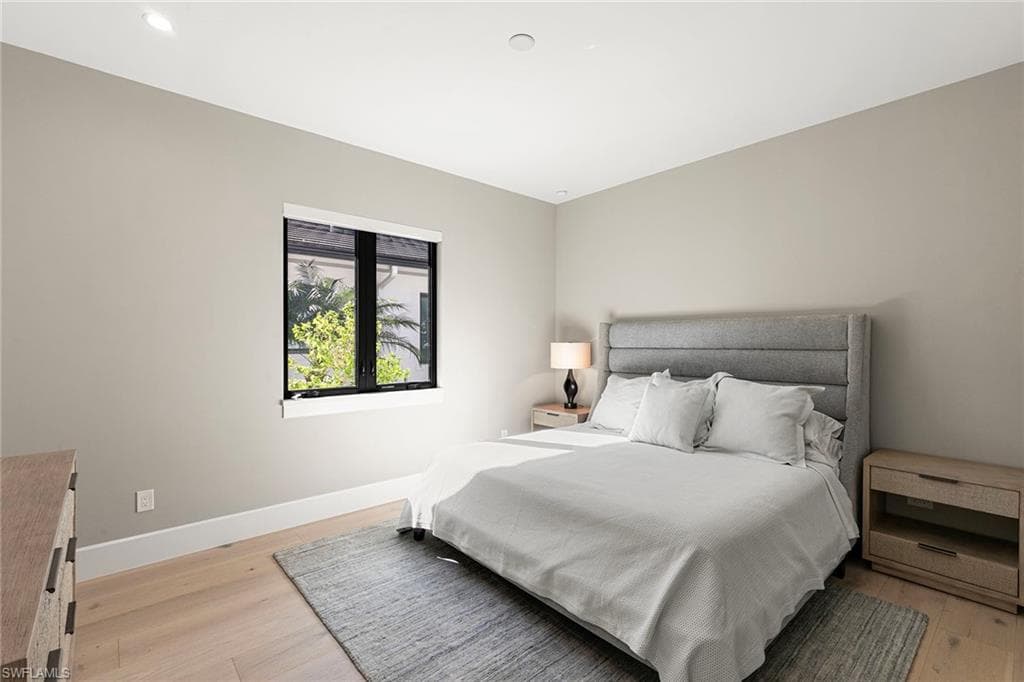 2036 Cambridge Park DR, NAPLES FL 34109-22