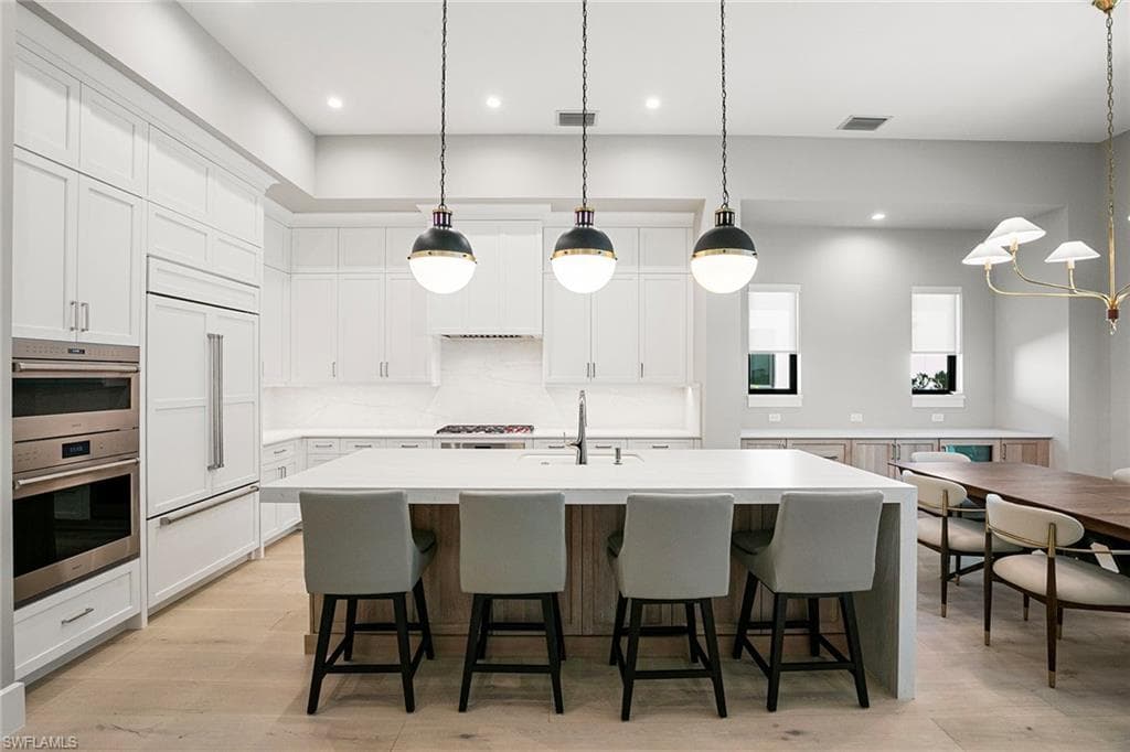 2036 Cambridge Park DR, NAPLES FL 34109-11