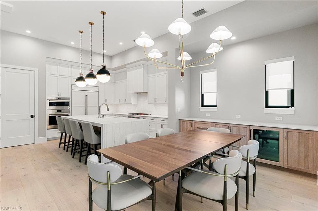 2036 Cambridge Park DR, NAPLES FL 34109-8