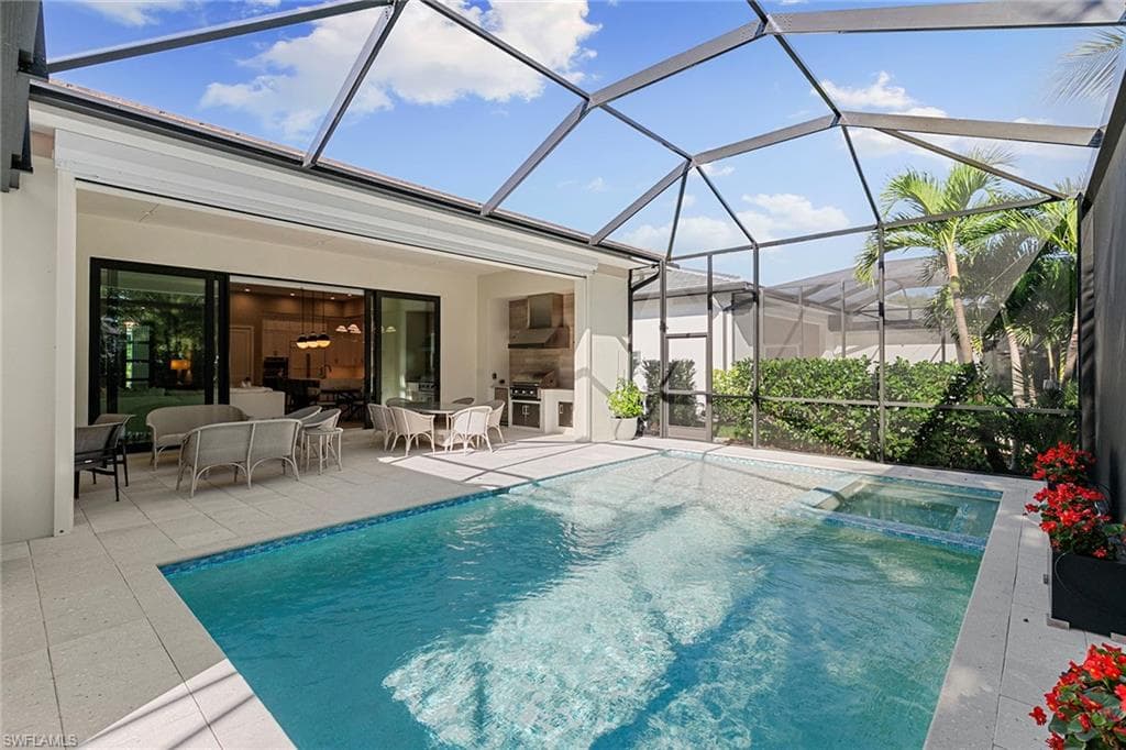 2036 Cambridge Park DR, NAPLES FL 34109-36