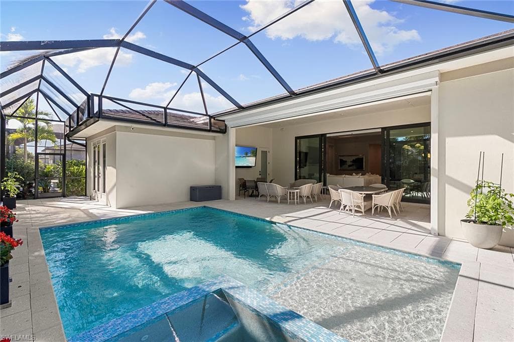 2036 Cambridge Park DR, NAPLES FL 34109-34