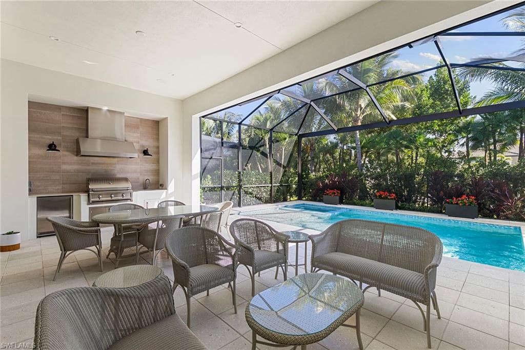 2036 Cambridge Park DR, NAPLES FL 34109-30