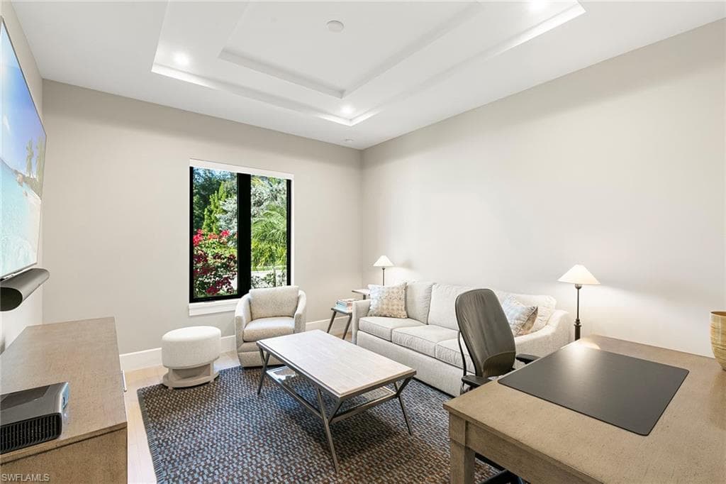 2036 Cambridge Park DR, NAPLES FL 34109-28