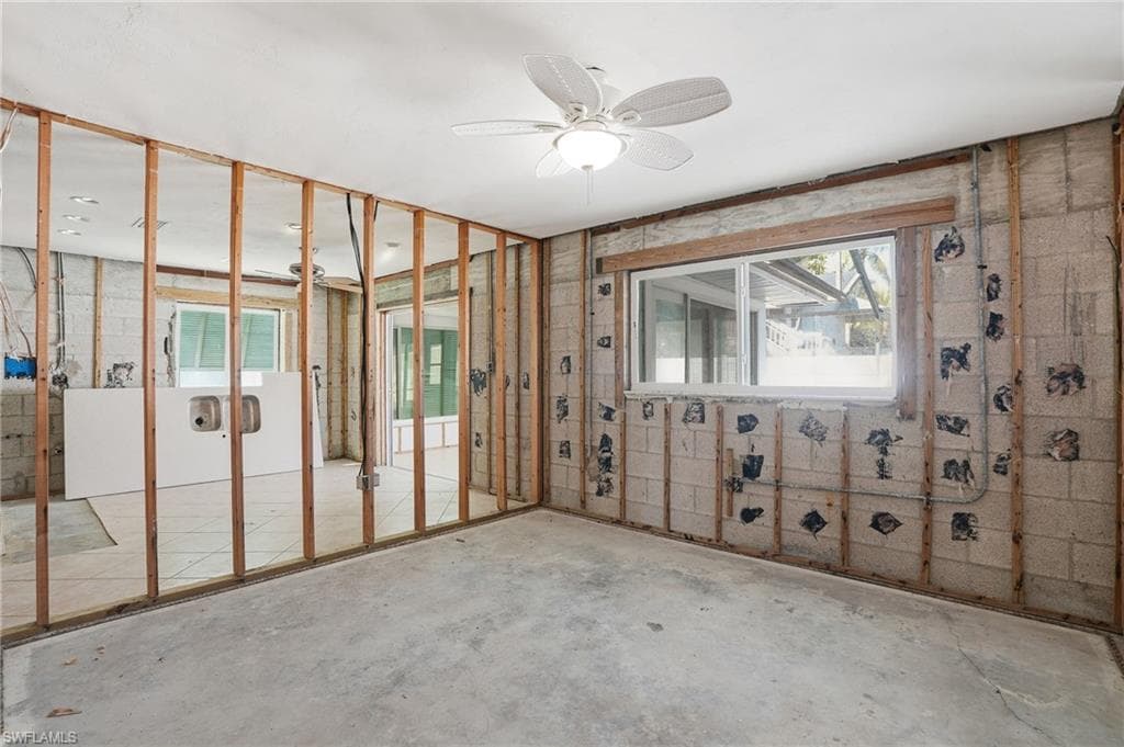 193 Hibiscus DR, FORT MYERS BEACH FL 33931-25