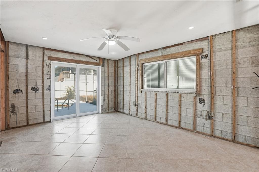 193 Hibiscus DR, FORT MYERS BEACH FL 33931-31