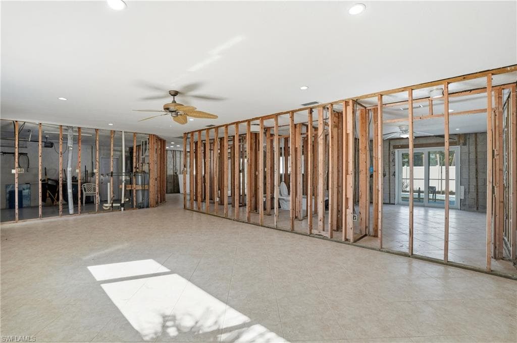 193 Hibiscus DR, FORT MYERS BEACH FL 33931-37