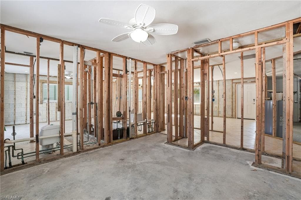 193 Hibiscus DR, FORT MYERS BEACH FL 33931-28