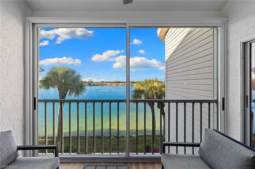 2651 Citrus Lake DR # D302, NAPLES FL 34109-10