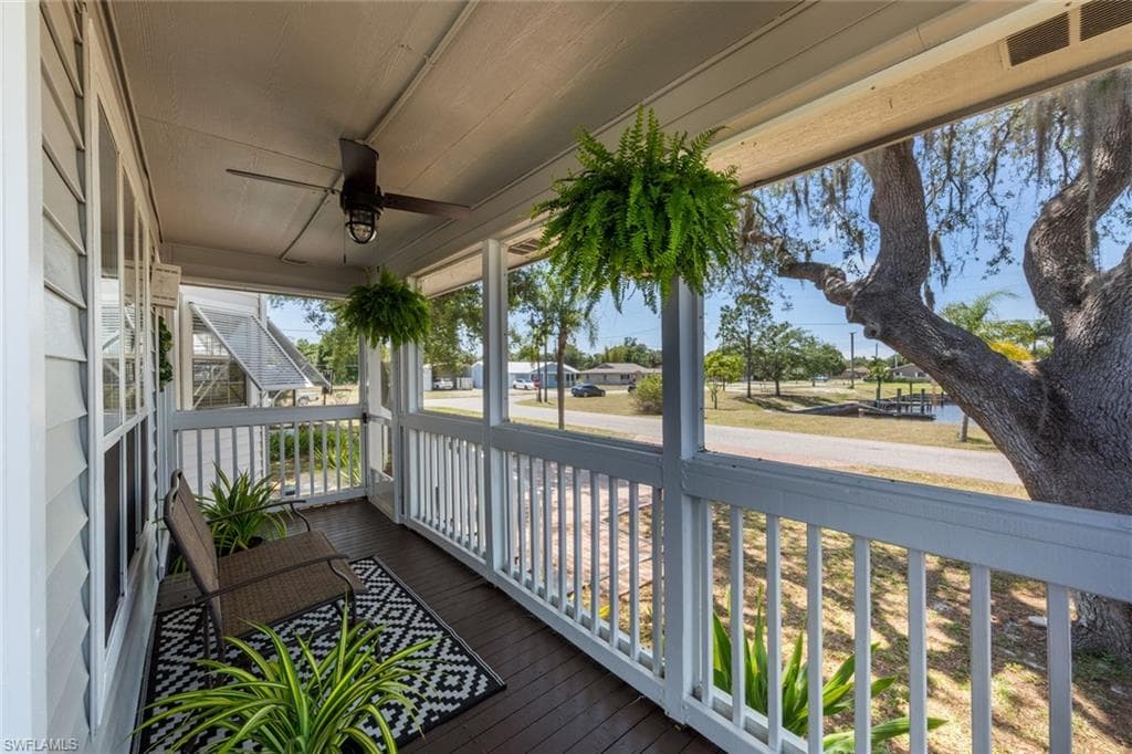 2040 Clarke AVE, FORT MYERS FL 33905-25