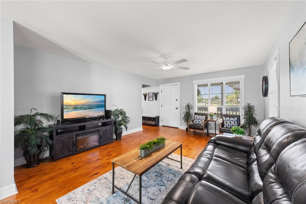 2040 Clarke AVE, FORT MYERS FL 33905-4