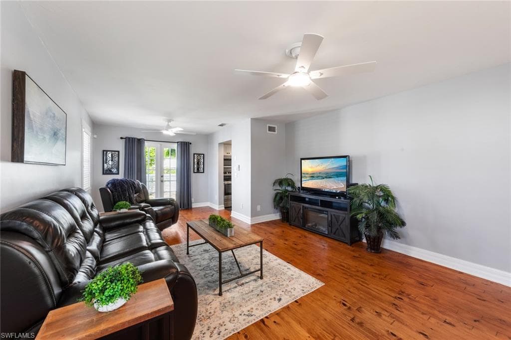 2040 Clarke AVE, FORT MYERS FL 33905-3