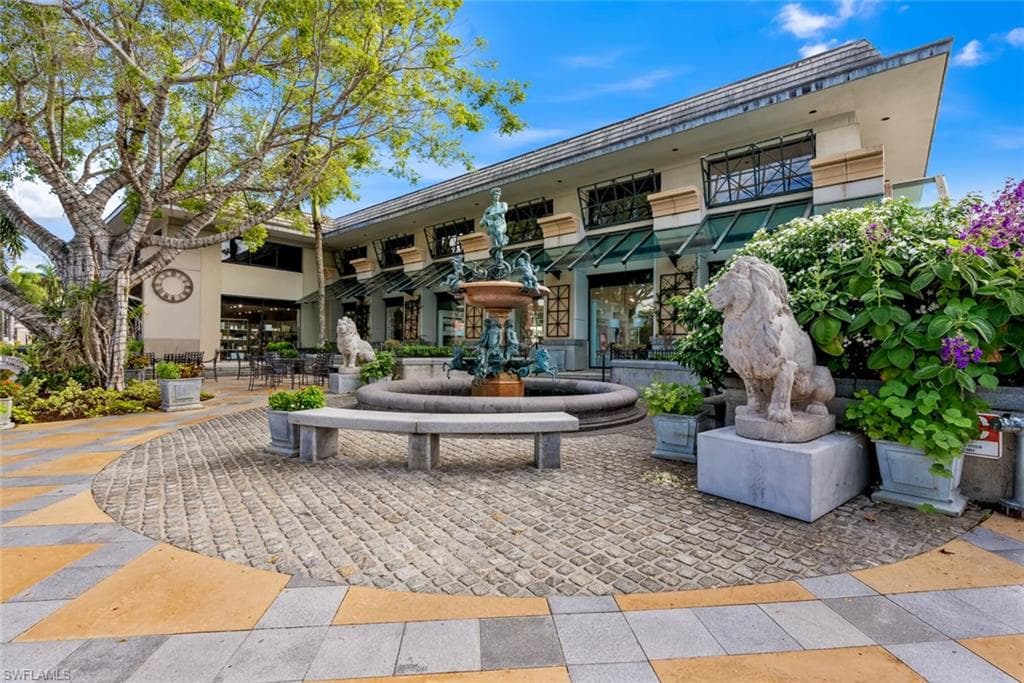 606 Broad AVE S # J606, NAPLES FL 34102-23