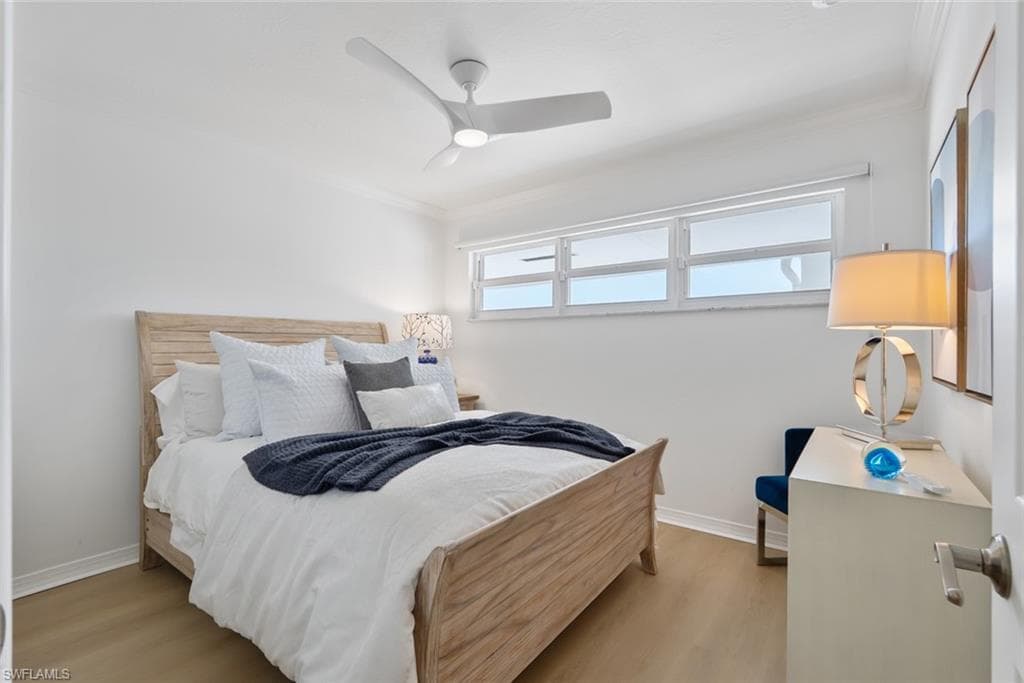 606 Broad AVE S # J606, NAPLES FL 34102-13