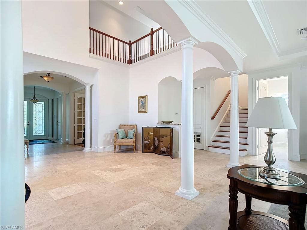 2840 Coco Lakes DR, NAPLES FL 34105-23