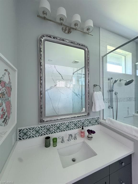 8963 Gustavia CT, NAPLES FL 34112-16
