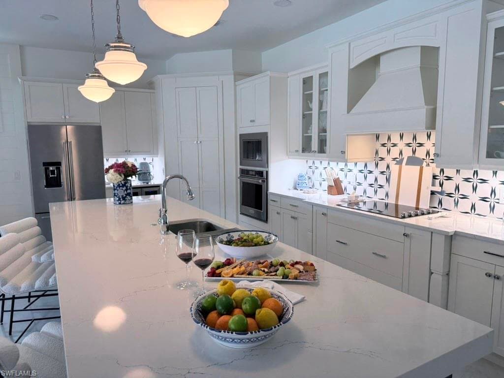 8963 Gustavia CT, NAPLES FL 34112-9