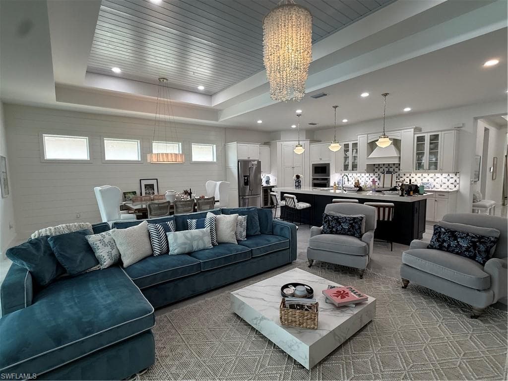 8963 Gustavia CT, NAPLES FL 34112-14