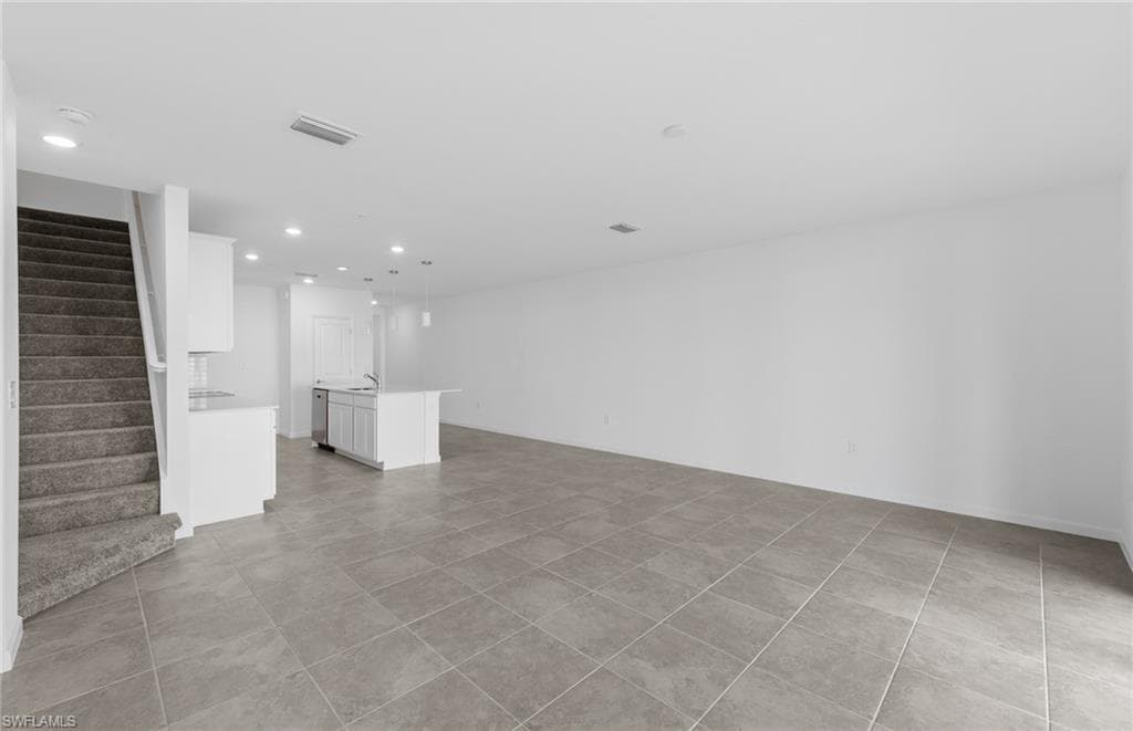 1587 Lake Jessup CIR, CAPE CORAL FL 33909-7