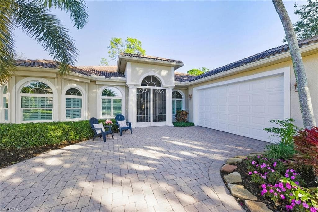 3657 Recreation LN, NAPLES FL 34116-1