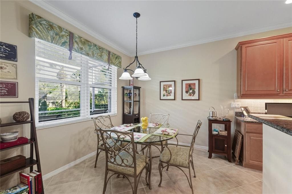 3657 Recreation LN, NAPLES FL 34116-11