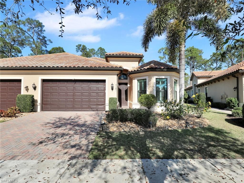 9483 Isla Bella CIR, BONITA SPRINGS FL 34135-1