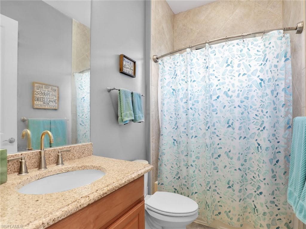 9483 Isla Bella CIR, BONITA SPRINGS FL 34135-23