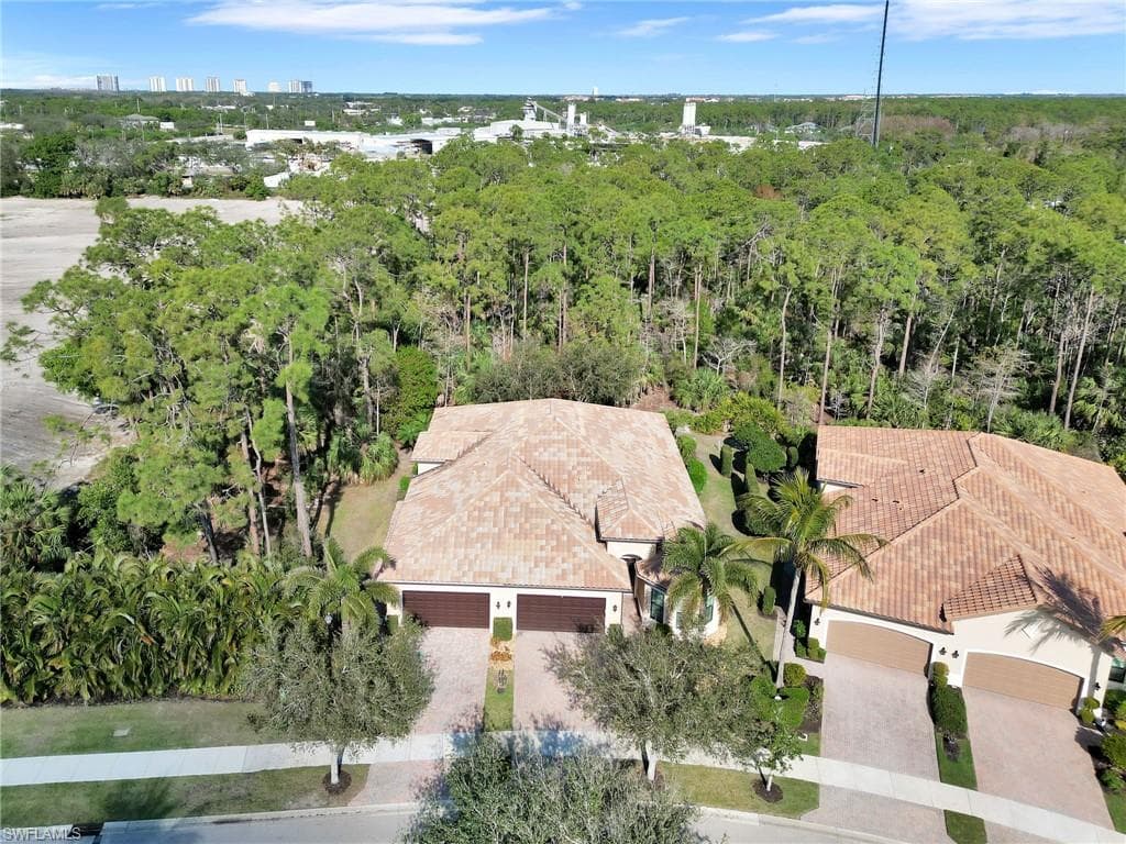 9483 Isla Bella CIR, BONITA SPRINGS FL 34135-49