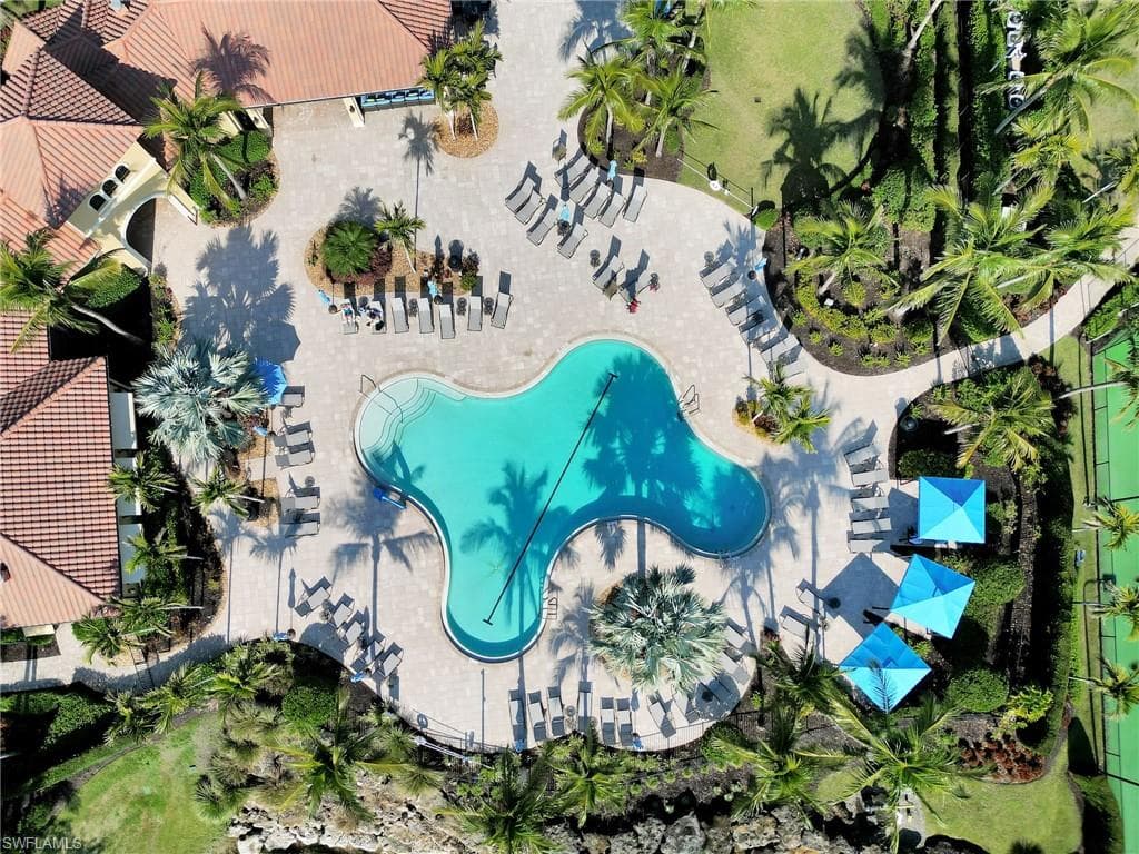 9483 Isla Bella CIR, BONITA SPRINGS FL 34135-36