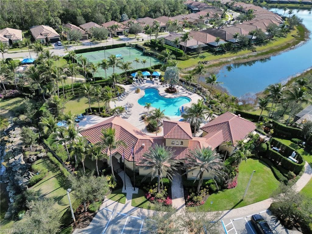 9483 Isla Bella CIR, BONITA SPRINGS FL 34135-34
