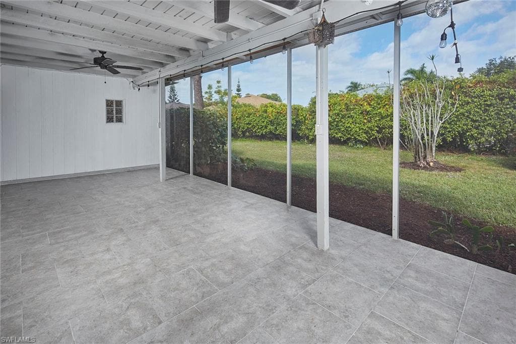 18 Lanai CIR, NAPLES FL 34112-14