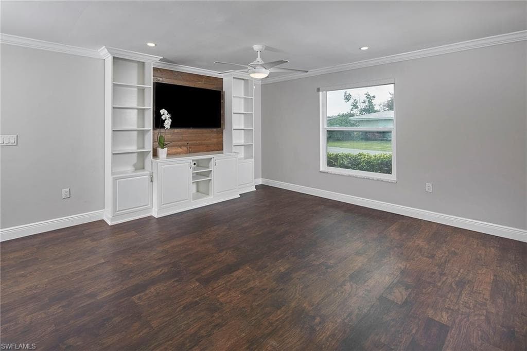 18 Lanai CIR, NAPLES FL 34112-3