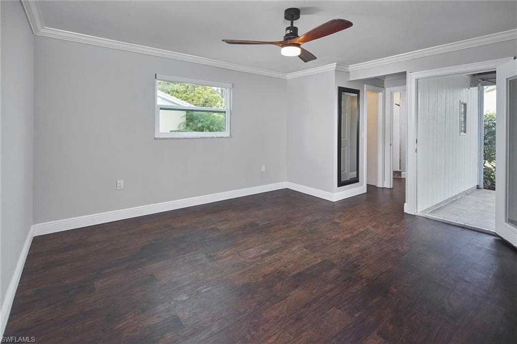 18 Lanai CIR, NAPLES FL 34112-7